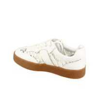 AC SNEAKER CSIPKE BETÉTTEL