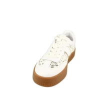 AC SNEAKER CSIPKE BETÉTTEL