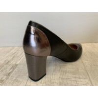 Rosa Bianca fekete-ezüst magas sarkú cipő