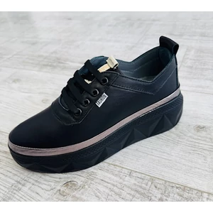 VIA ROMA CIPŐ FEKETE