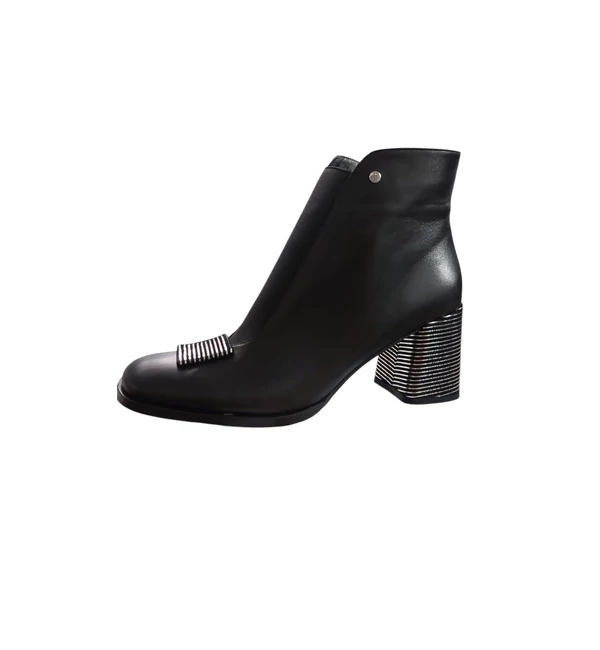 OLIVIA SHOES BOKACSIZMA